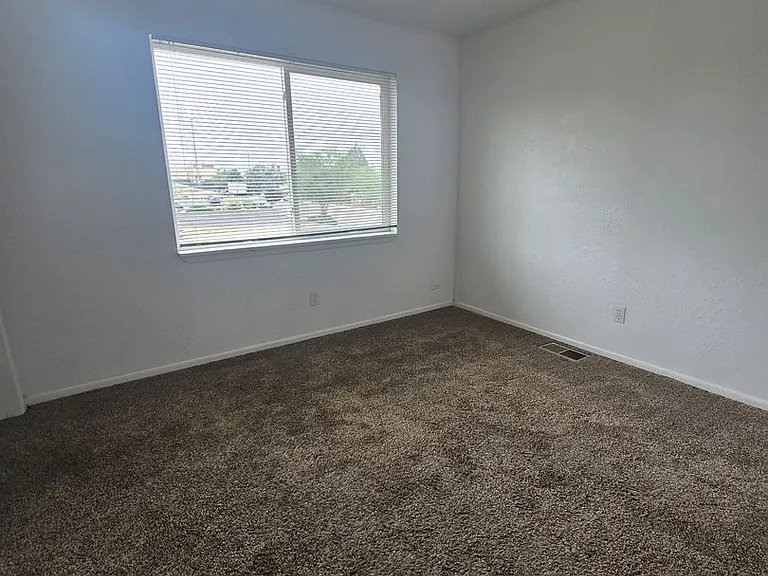 1832 Buena Vista Dr SE #A — Photo 7