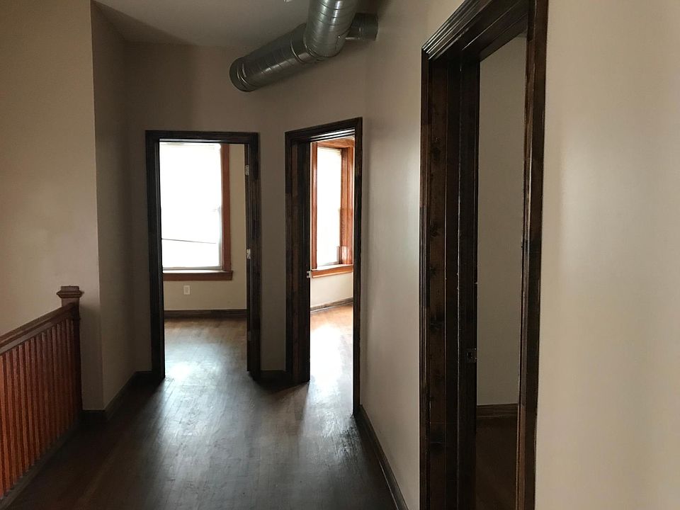 2nd image of 5538 S Winchester Ave #2