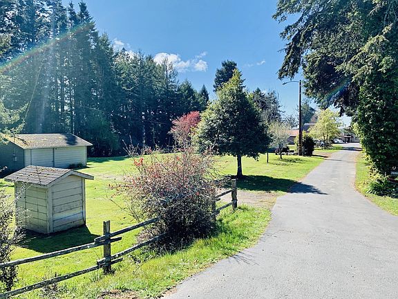 4th image of 260 Westgate Dr