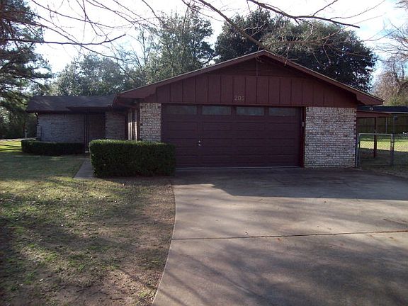2nd image of 205 Seminole Dr