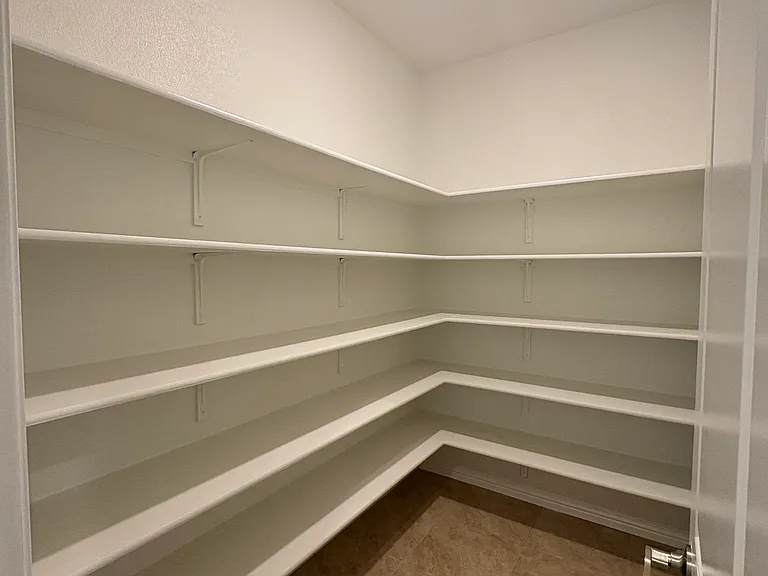 2733 Penrose Ln — Photo 6