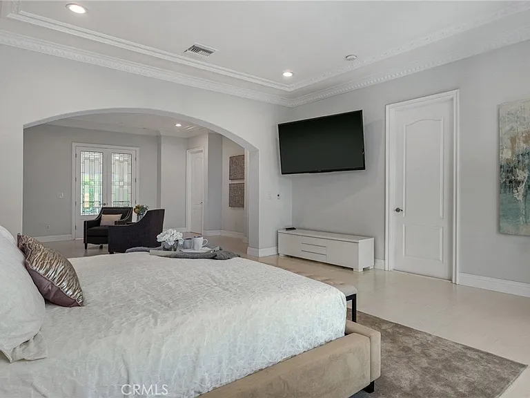 16459 Otsego St — Photo 48