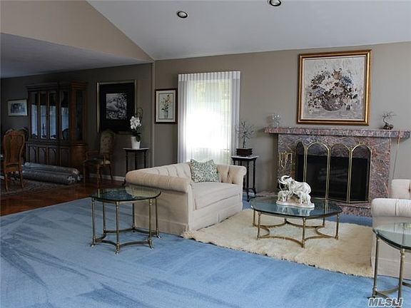 4th image of 37 Bristol Dr