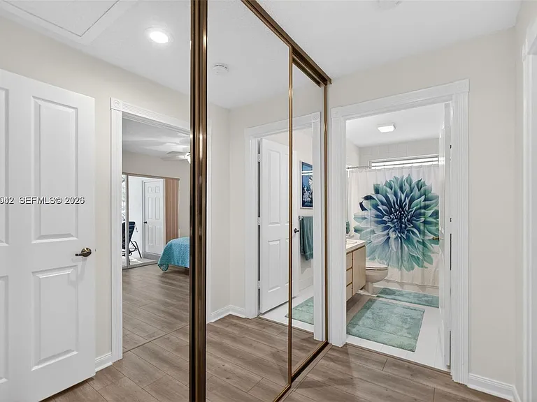 7102 Geminata Oak Ct #7102 — Photo 18