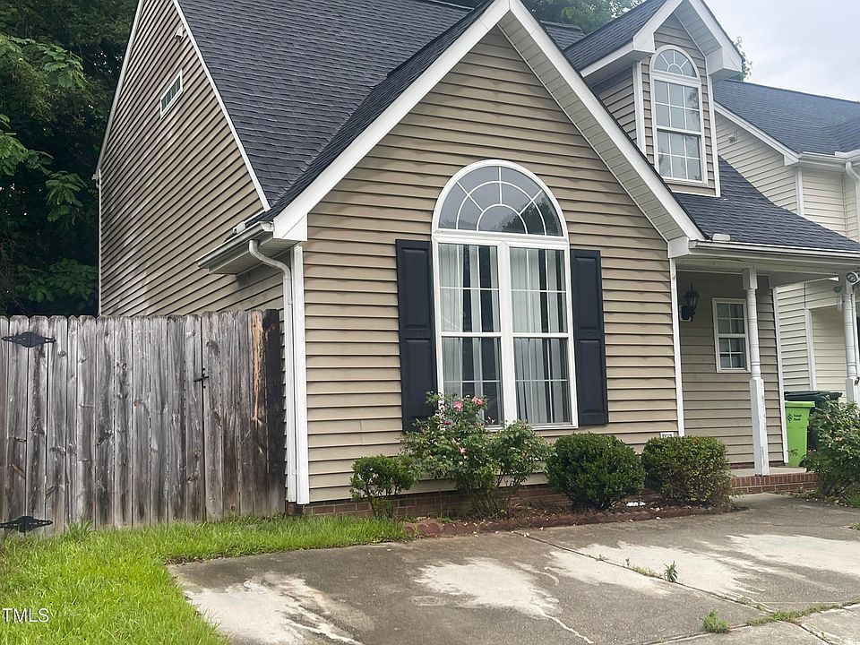 2nd image of 4437 Valley Cove Ct