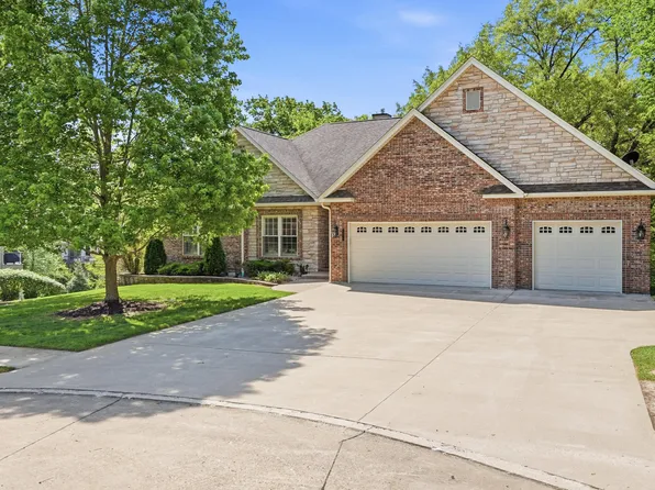 5010 Steeplechase Dr, Columbia, MO 65203