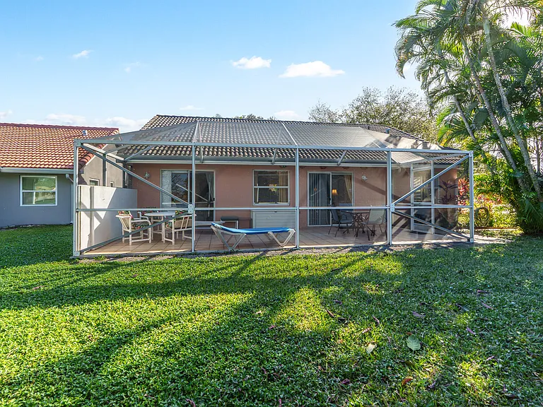 5260 Grande Palm Cir — Photo 50
