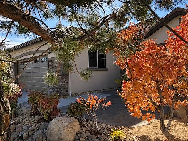 9180 Summertree Ct photo 1
