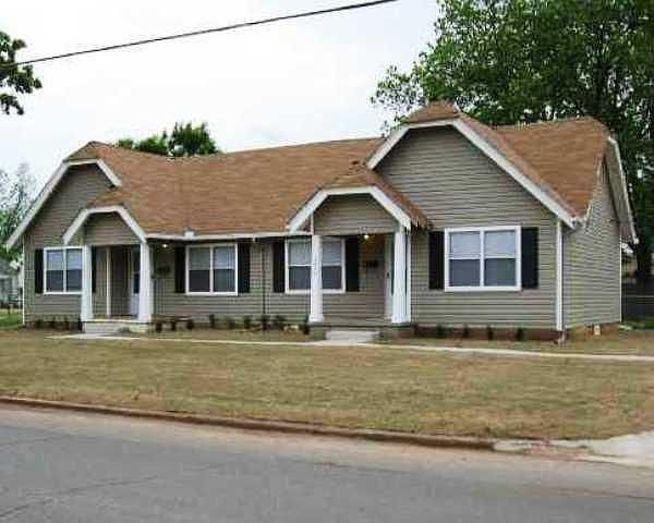 1st image of 2619 S McKinley Ave