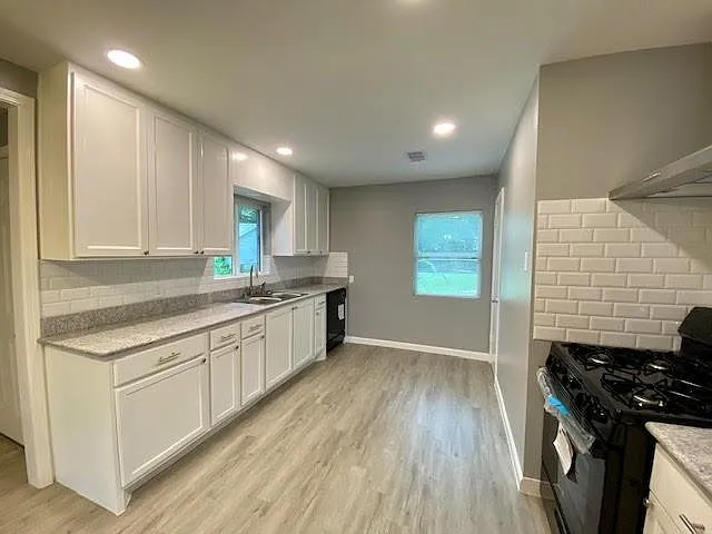 405 Pauline Ave — Photo 4