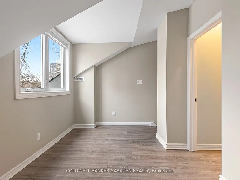 447 Green Ave #1 — Photo 18