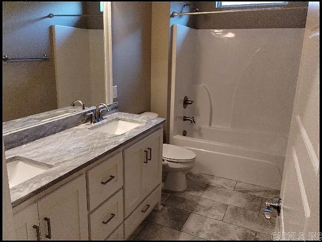 17 Rosans Ct — Photo 11