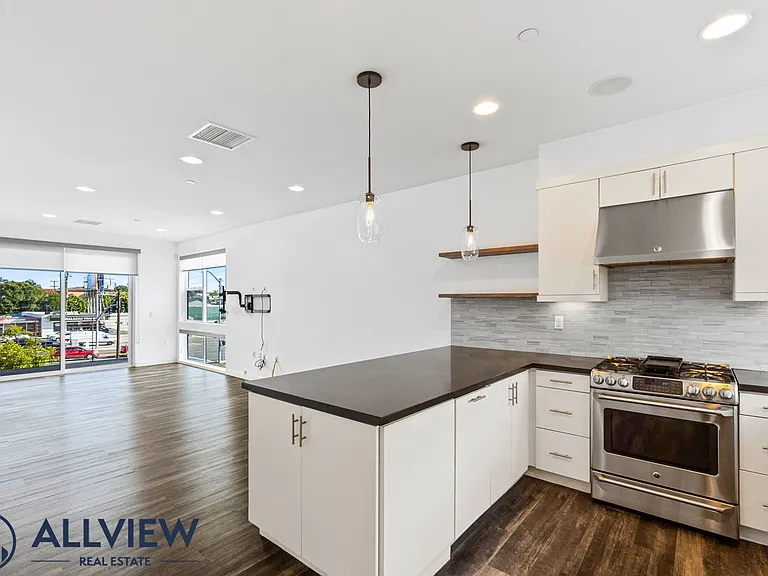 149 Mercer Way — Photo 21