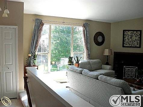 Light & Spacious Living Area