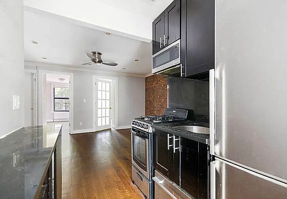 5th image of 117 Avenue A APT 3