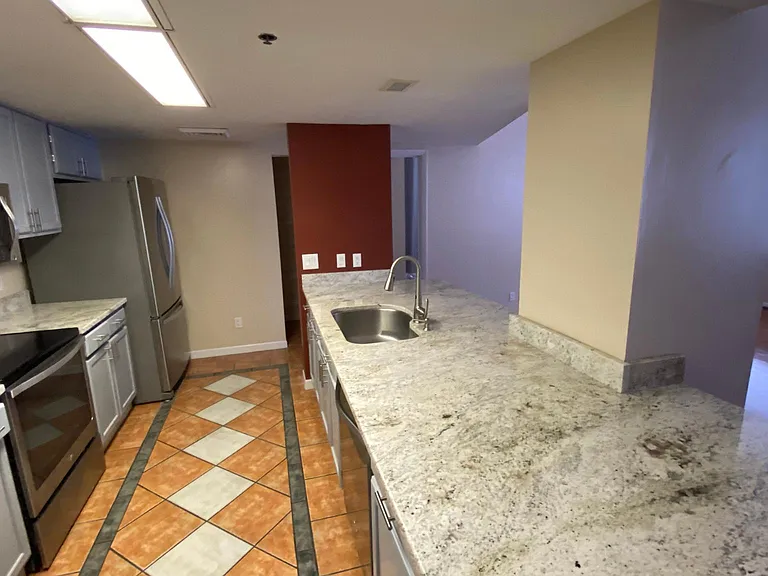 408 W University Ave #10B — Photo 28