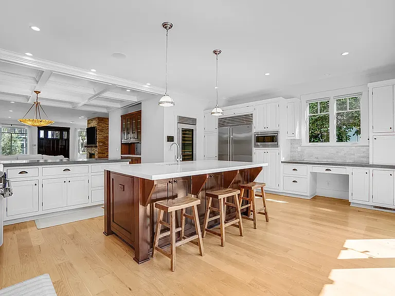 44 Sunset Ave — Photo 19