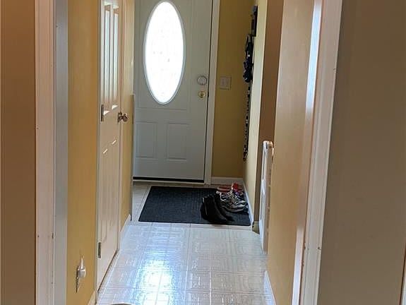 4th image of 65 Emerson Ave