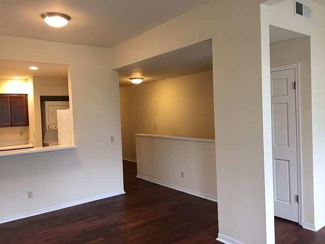 1st image of 3903 Folsom Ave Floor 2