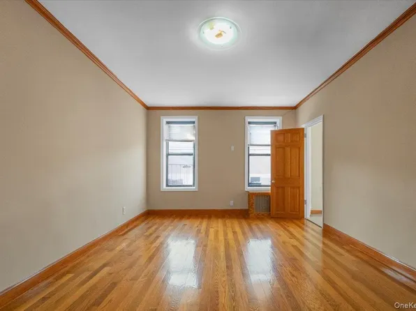 4333 48th Street #2H, Sunnyside, NY 11104