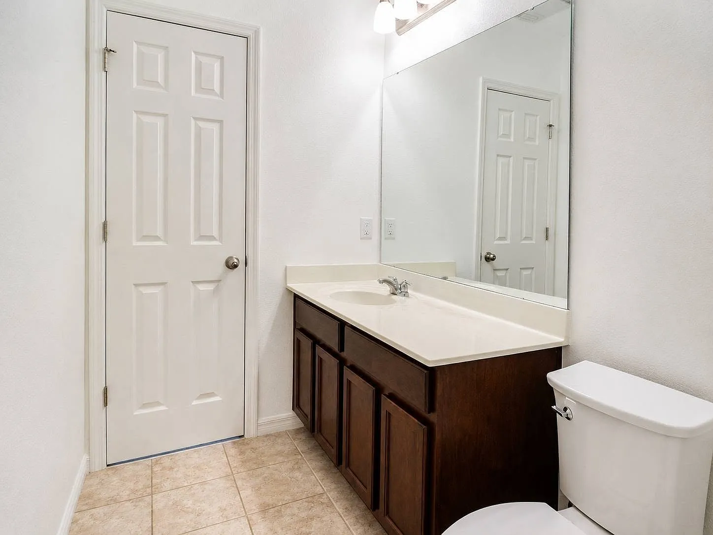 Rooms Near UCF | Waterford Lakes Home | August Move-In — Photo 3