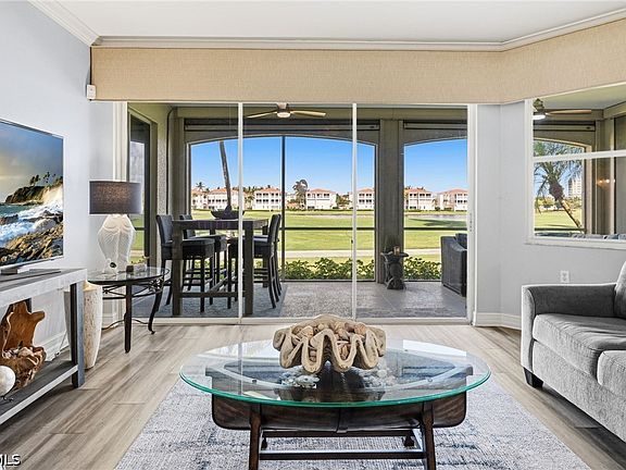 5th image of 11040 Harbour Yacht Ct Unit 102