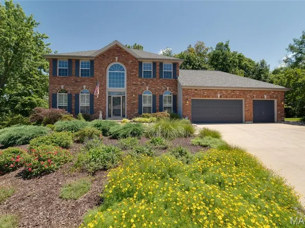 226 Muirfield Woods Ct, Saint Charles, MO 63304