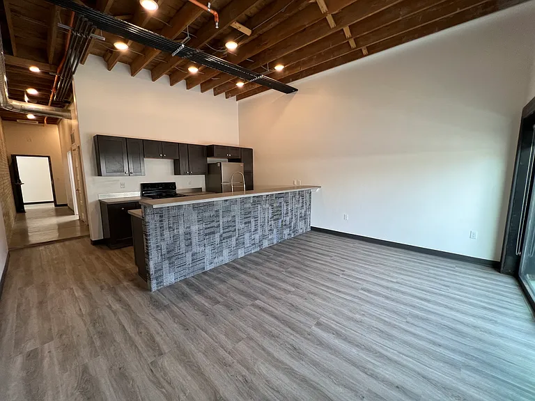 Borden Lofts — Photo 40