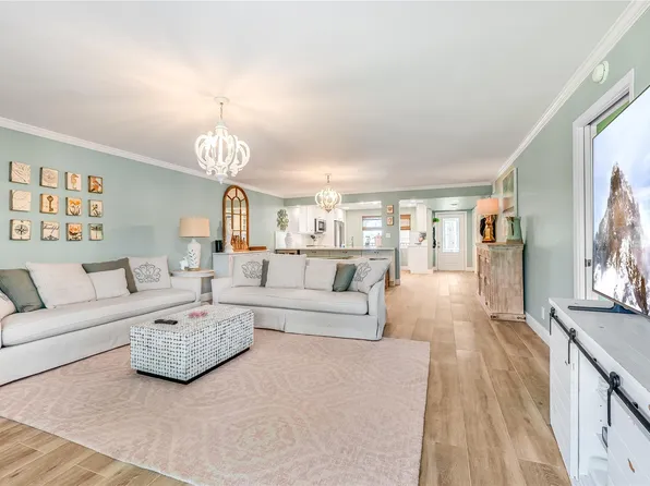 271 S Hollybrook Drive #308, Pembroke Pines, FL 33025