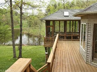 12745 Lake Coventry Dr, Bealeton, VA 22712