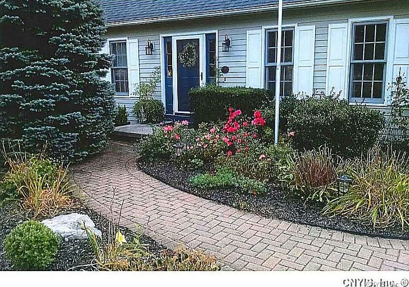 1st image of 9256 Bendigo Dr