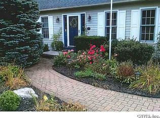 9256 Bendigo Dr, Baldwinsville, NY 13027