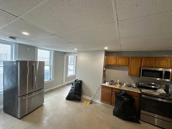 33 Providence St #1, Worcester, MA 01604