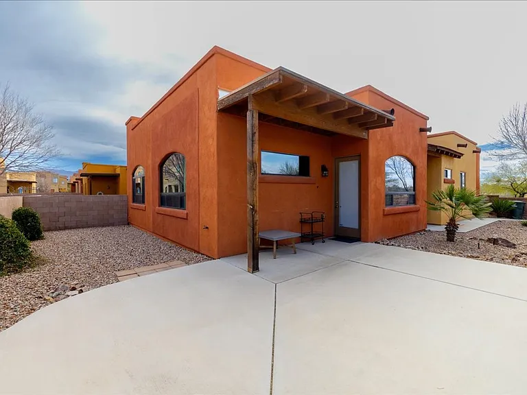 8721 E Perry Park Cir — Photo 29