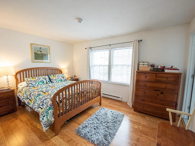 175 Pine St #2L — Photo 10