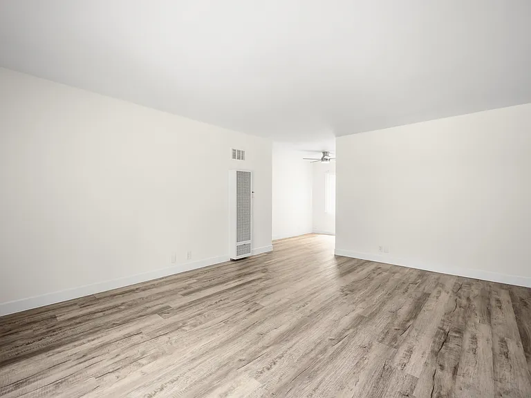 608 San Vicente Blvd — Photo 7