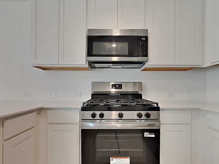 936 Capracotta Dr — Photo 5