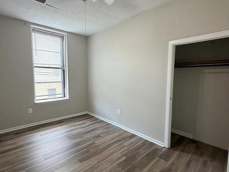 219 S 41st St #B — Photo 25