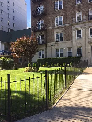 Rented by Smart NY Realty LLC | media 4