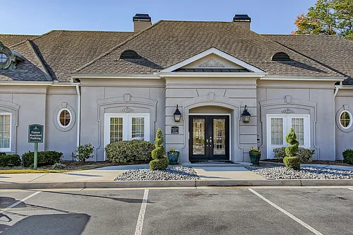 The Estates at Perimeter Photo 1