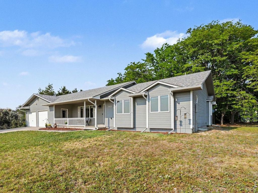 6621 County Road 84