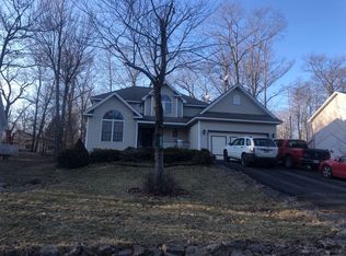 2122 Onondaga Way, Tobyhanna, PA 18466