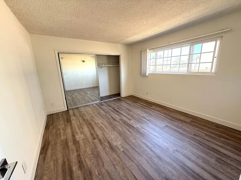 9344 National Blvd — Photo 18