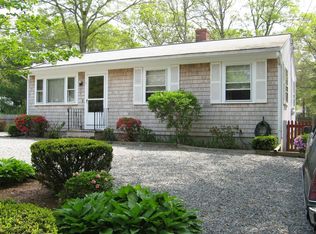 5 Churchill Dr, East Falmouth, MA 02536