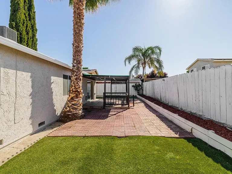 1610 Bondy Ln — Photo 13