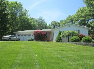 6 Possaghi Rd, Newton, NJ 07860