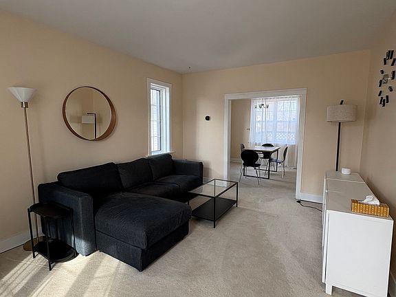 2nd image of 228 Beaverbrook St