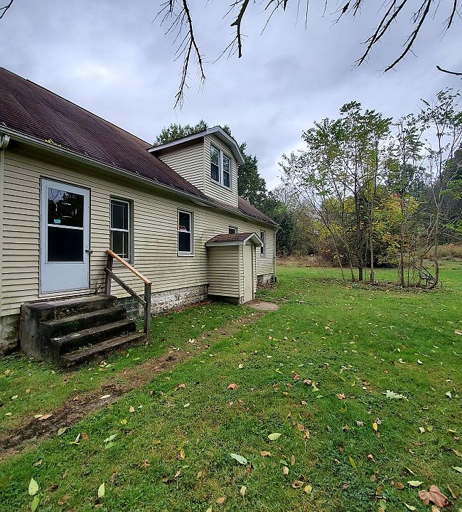 1st image of 2116 Parker St