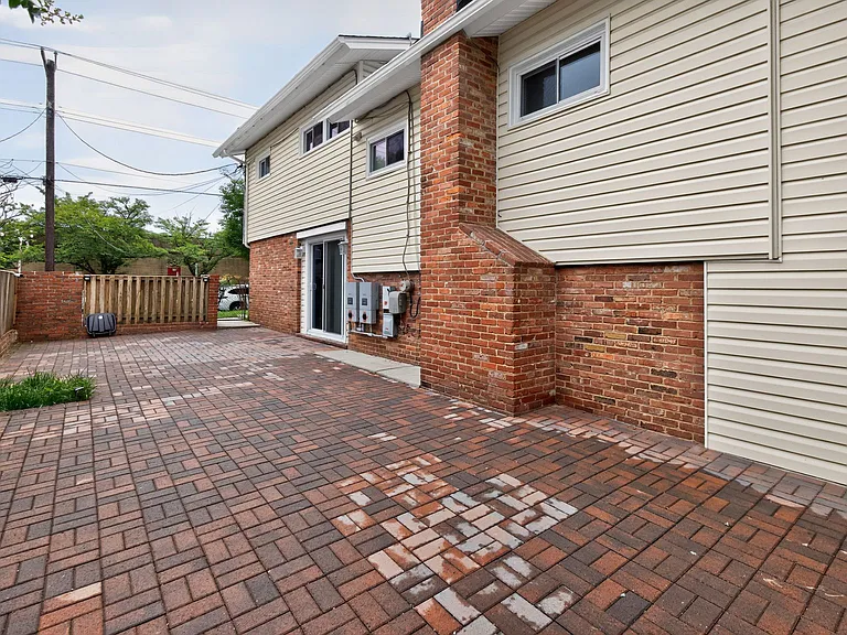 2000 McAuliffe Dr — Photo 27