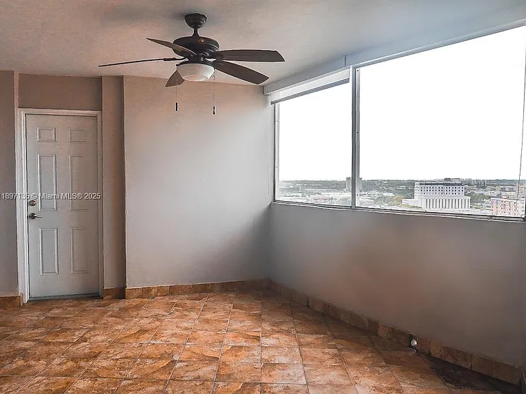 100 Golden Isles Dr #10 — Photo 17